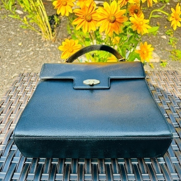 Valentino Garavani Midnight Black Leather Handbag Satchel. 🌸💝🌸 - Picture 10 of 13